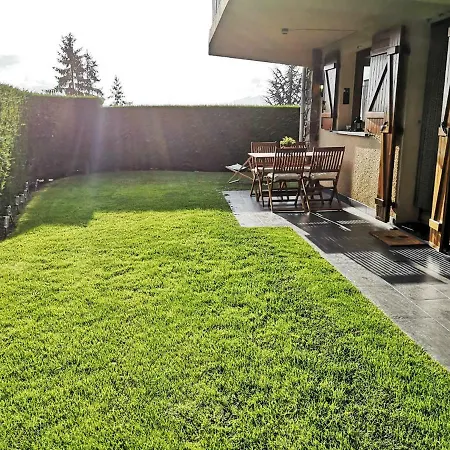 Apartment Con Piscina En