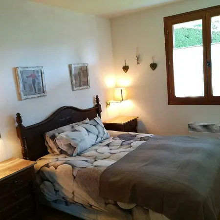Apartment Con Piscina En